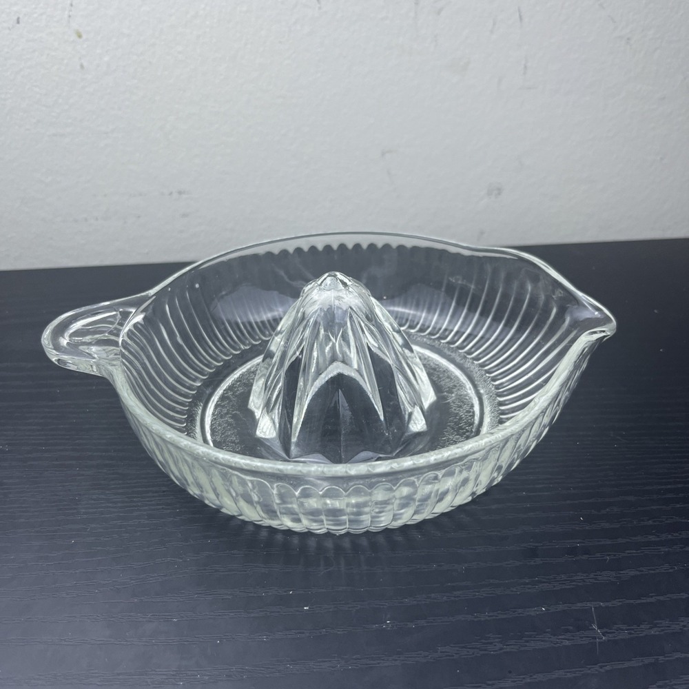 Vintage Glass Citrus‎ Juicer Reamer Lemon Lime Orange Juice Extractor Clear